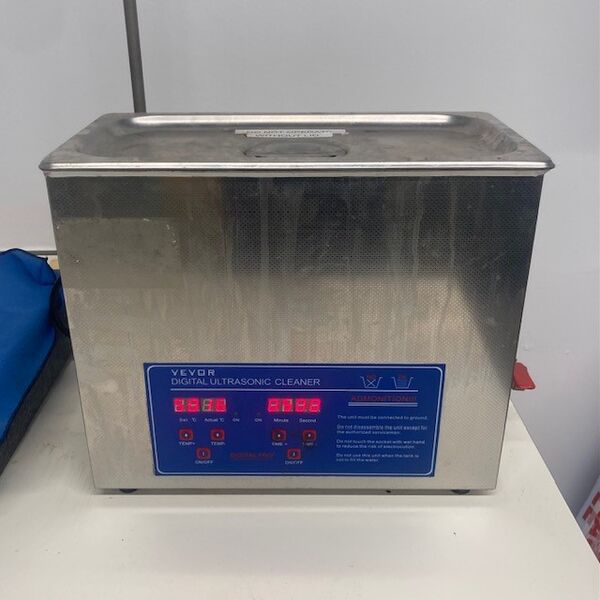 File:Vevor-ultrasonic-cleaner.jpg
